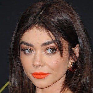 Sarah Hyland’s Plastic Surgery Speculation: Fillers or Health Challenges?