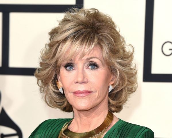 Jane Fonda’s Journey: Facelifts and Breast Implants in Hollywood